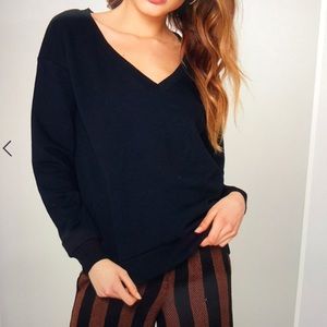 100% cotton V-Neck top